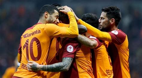 G­a­l­a­t­a­s­a­r­a­y­ ­y­a­r­ı­ ­f­i­n­a­l­d­e­